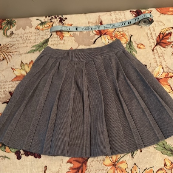 Virgil Kids Gray Pleated Skirt - Picture 4 of 6